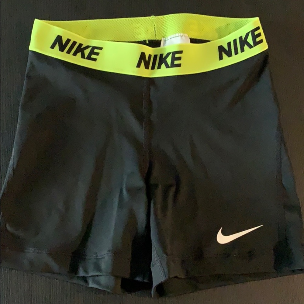 Nike black spandex shorts 5”